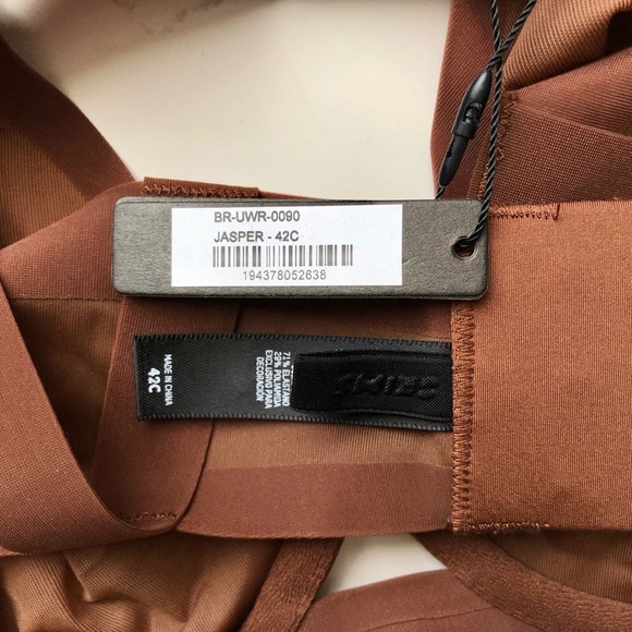 SKIMS Jasper Naked Plunge Bra 42C - Picture 3 of 5